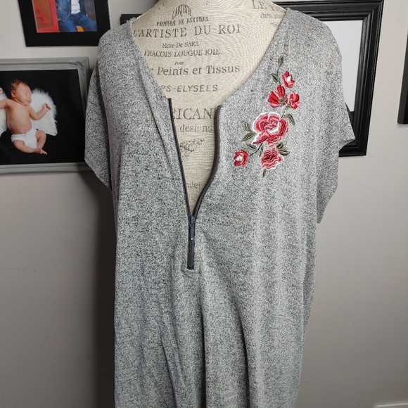 Nursing Top - Picture 4 of 5